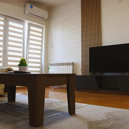 S Apartment Skopje Ngoại thất bức ảnh