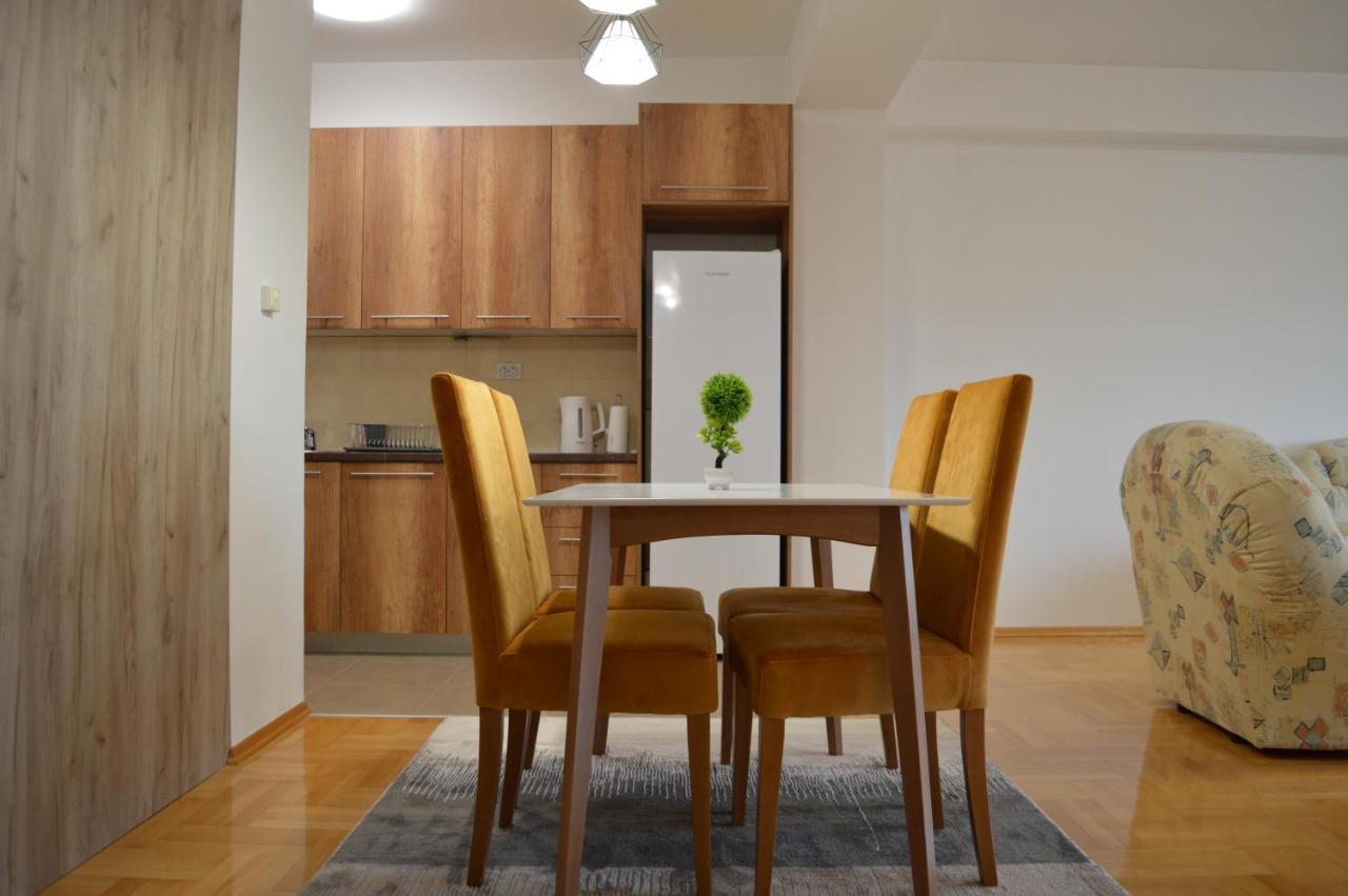 S Apartment Skopje Ngoại thất bức ảnh